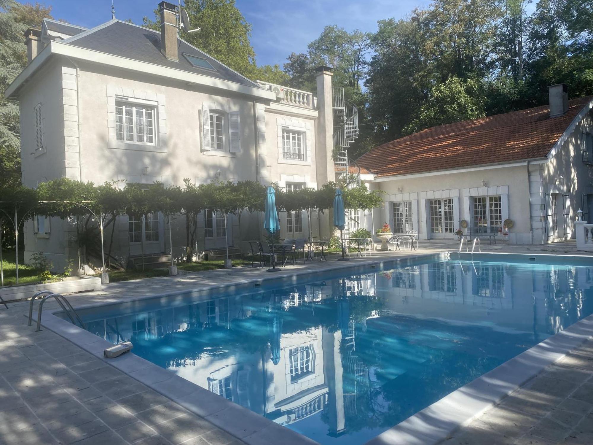 Logis Veles Acomodação com café da manhã Aubin  Exterior foto